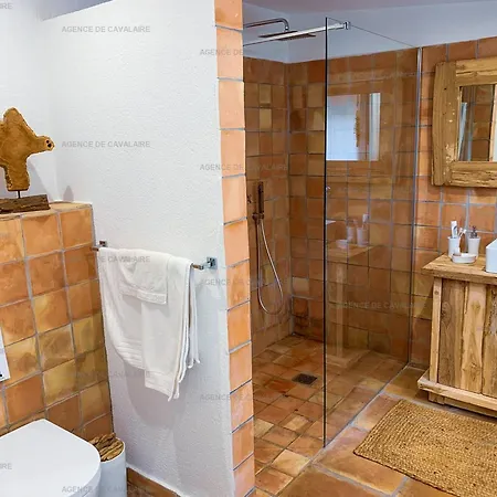 Avec Piscine, Jacuzzi Et Vue A - Fr-1-100-265